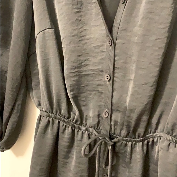 Grey blouse - Picture 2 of 3